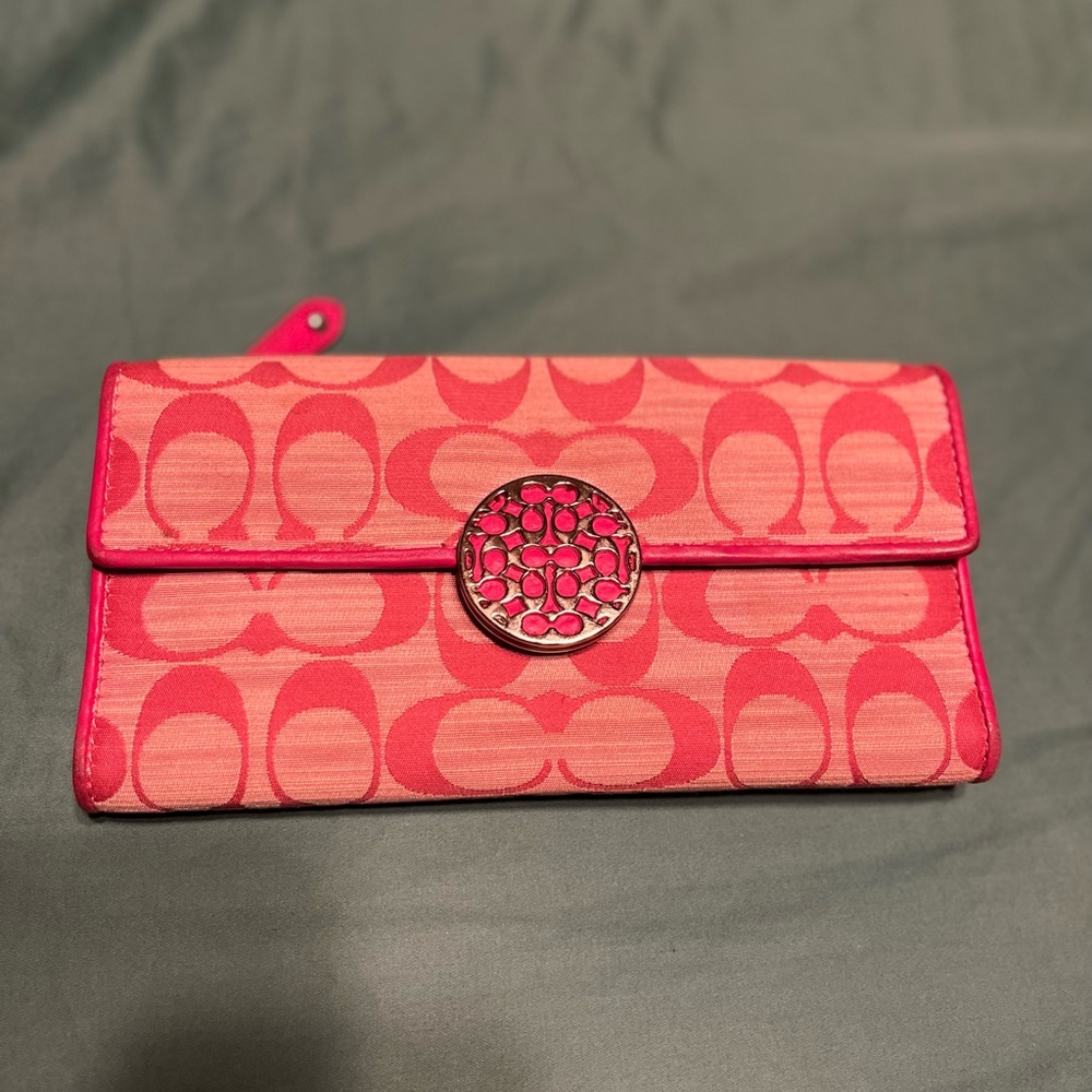 Signature Coach Pink Trifold Wallet